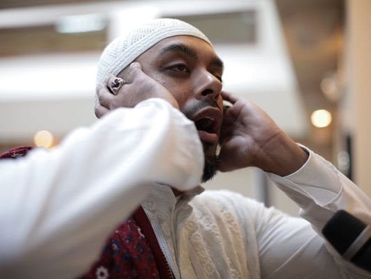 Un muezzin américain s'apprête à lancer l'appel à la prière dans 50 Etats